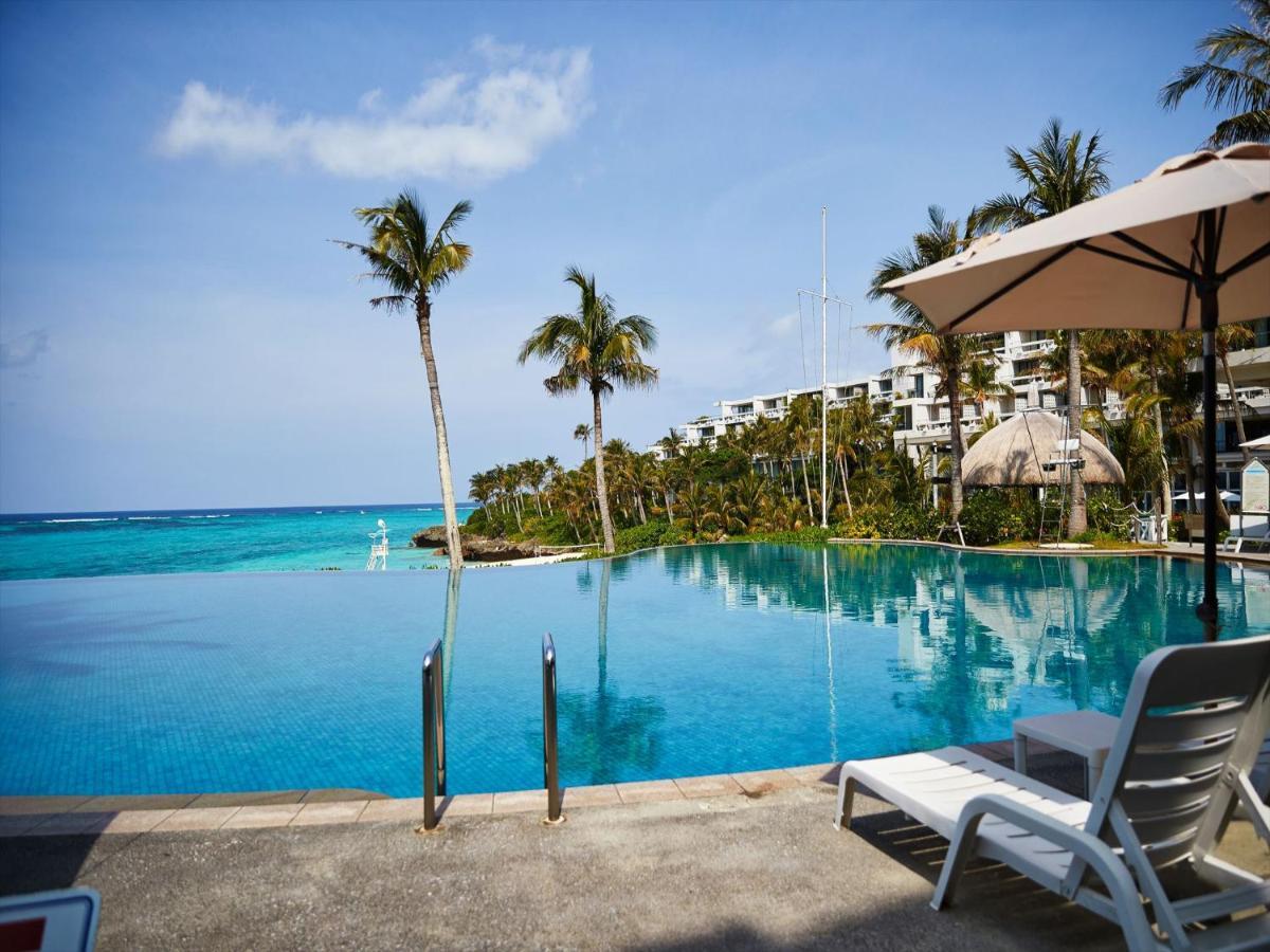 Palace In Moon Beach Onna Exterior foto
